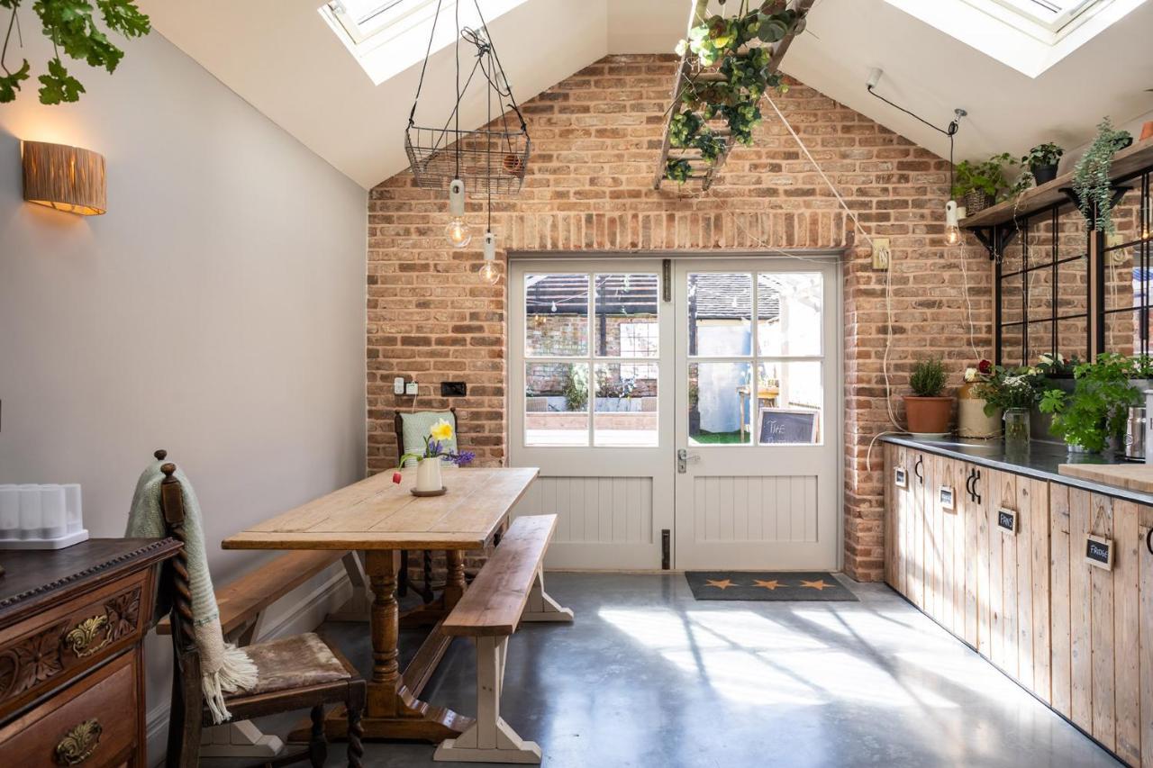 The Walled Garden At Cheshire Boutique Bathhouse Nantwich Ngoại thất bức ảnh