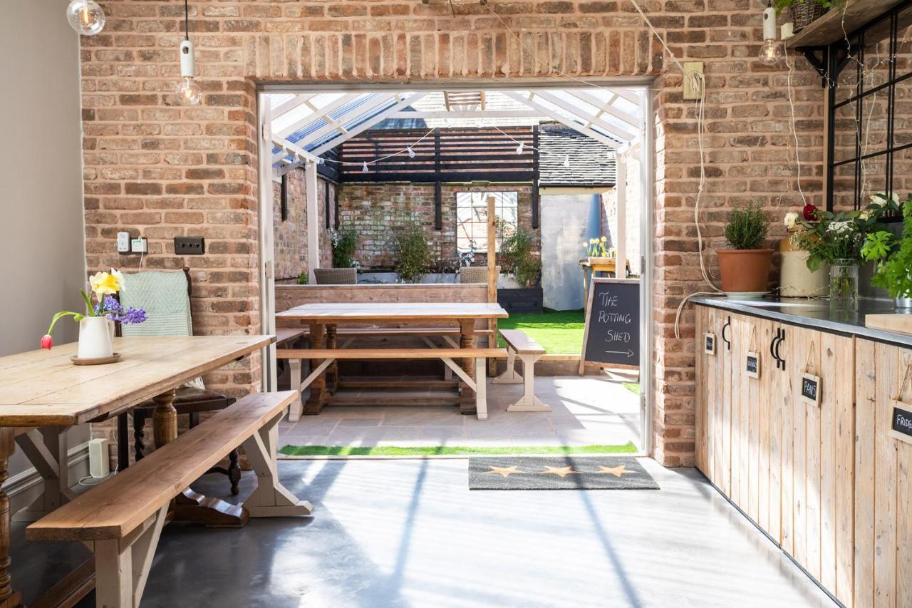 The Walled Garden At Cheshire Boutique Bathhouse Nantwich Ngoại thất bức ảnh