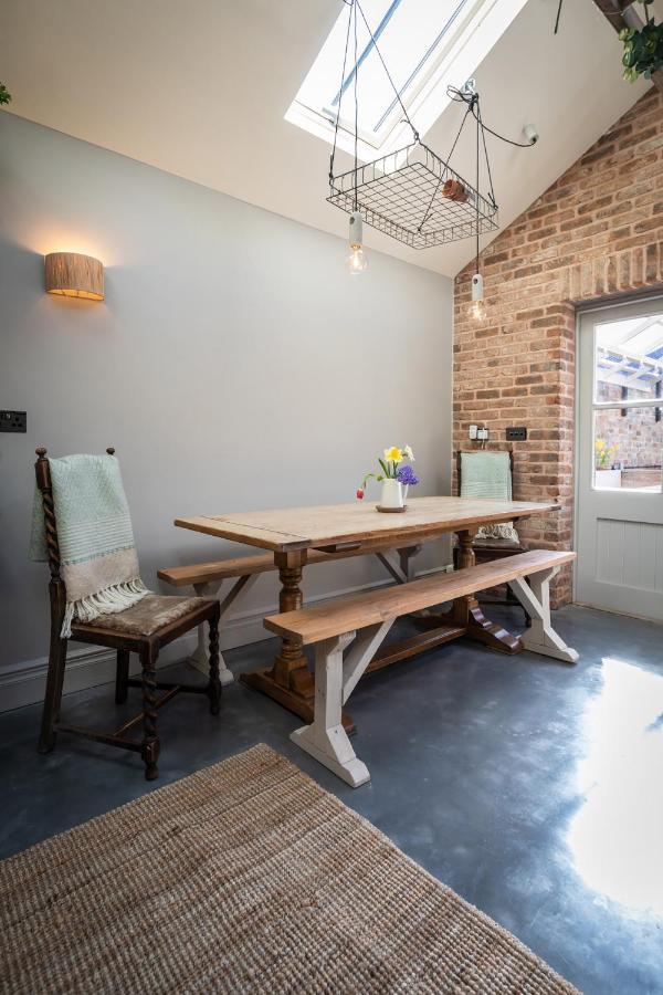The Walled Garden At Cheshire Boutique Bathhouse Nantwich Ngoại thất bức ảnh